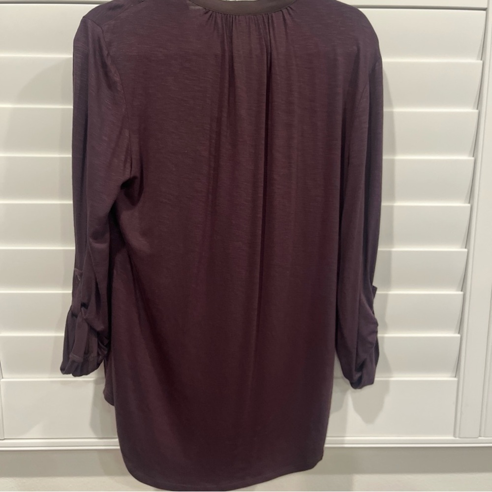 Anthropologie Dolan Pintucked Bryn Henley Top size medium plum - Picture 4 of 4